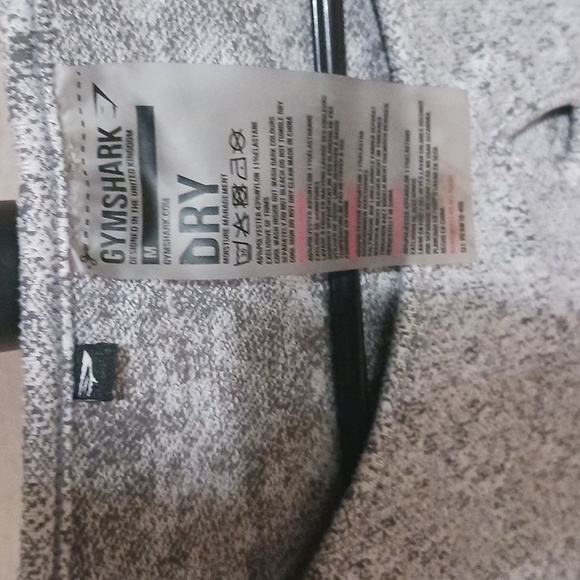 LightGray Gym Shark Top size M - Picture 2 of 4
